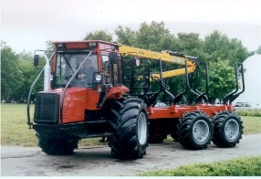 Belarus_ML131_gozdarski_transporter.jpg
